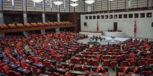 Askeri alanda düzenlemeler içeren kanun teklifi TBMM Başkanlığına sunuldu