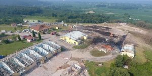 Sakarya'da patlamanın olduğu alandaki hasar havadan görüntülendi