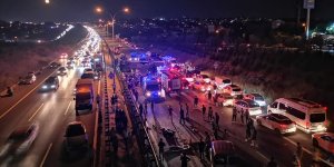 Kocaeli'de yolcu otobüsü devrildi: 1 ölü, 14 yaralı