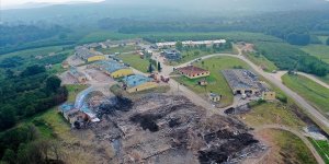 Sakarya'daki patlamaya ilişkin havai fişek fabrikasının sahibi 2 kişi gözaltına alındı