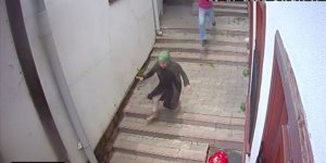 Kapkaççılar bekçileri geçemedi