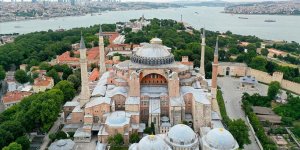 'DÜNDEN BUGÜNE AYASOFYA'