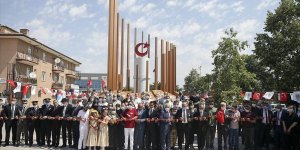15 Temmuz şehitleri için yapılan 'Demokrasi Şehitleri Anıtı' açıldı