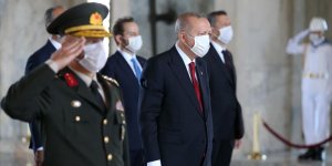 Erdoğan: TSK kem gözlere karşı vatanımızın güvenliği ve bekasının teminatı olmayı sürdürüyor
