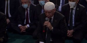 Cumhurbaşkanı Erdoğan, Ayasofya-i Kebir Cami-i Şerifi'nde Kur'an-ı Kerim okudu