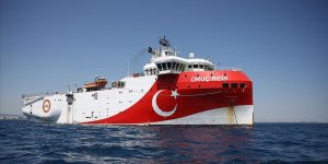 Bakan Dönmez: Oruç Reis Akdeniz'de çalışma yapacağı alana ulaştı!
