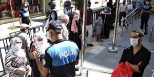 Van ve Osmaniye'de 65 yaş üstü vatandaşlara yeni kısıtlamalar getirildi