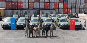 MSB: Somali Genelkurmay Başkanlığına 12 arazi aracı teslim edildi