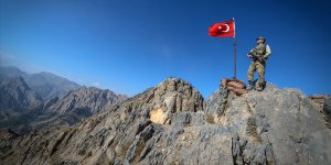 Ağrı'da PKK'lı teröristlerle çıkan çatışmada 2 asker şehit oldu