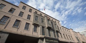 "Suriye'nin kuzeyindeki saldırıda şehit olan Türk Kızılay personelinin kanı yerde kalmayacak"