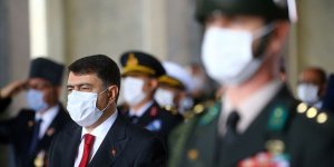 Ankara Valisi Şahin ve beraberindeki heyet, Anıtkabir'i ziyaret etti!