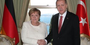 Erdoğan ve Merkel video konferans ile görüştü!