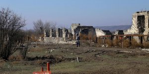 Ermenistan ateşkese rağmen Azerbaycan'ın sivil yerleşim birimlerine saldırılarını sürdürüyor
