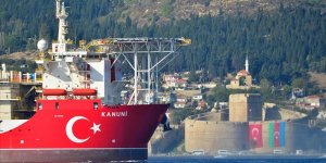 Kanuni sondaj gemisi Çanakkale Boğazı'ndan geçişine başladı