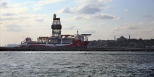 Kanuni sondaj gemisi Haydarpaşa Limanı'nda..