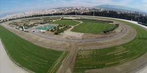 İzmir Şirinyer Hipodromu'nda bugün yapılacak at yarışları ertelendi