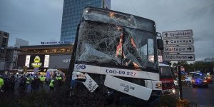 Başkentte iki otobüsün karıştığı trafik kazasında 17 kişi yaralandı