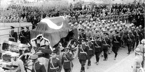 Ankara Üniversitesi, Büyük Önder Atatürk için düzenlenen cenaze törenlerinin fotoğraflarını paylaştı