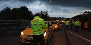 Koronavirüs tedbirlerine uymayan 4 bin 922 kişiye ceza verildi!
