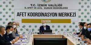 İçişleri Bakanı Soylu İzmir'de deprem değerlendirme toplantısı yaptı