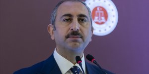 Adalet Bakanı Gül: Türk yargısı darbeci hainlerden hesap sormaya devam ediyor