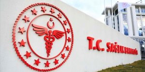 "Yakın temaslıların karantina süresi düzenlemeleri uluslararası güncellemelere paralel olarak yapıldı"
