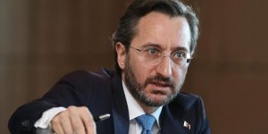 Altun: Bir şiir bahane edilerek Cumhurbaşkanımıza ve ülkemize sarf edilen saldırgan ifadeleri kınıyoruz