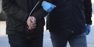 FETÖ'den aranırken 'gaybubet evi'nde yakalanan eski emniyet müdürü tutuklandı