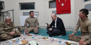 İçişleri Bakanı Soylu yeni yıla Belbuka kalekol üs bölgesindeki askerlerle girdi