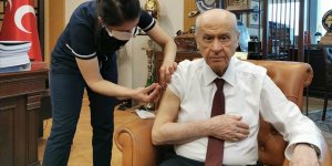 Bahçeli Kovid-19 aşısı yaptırdı!