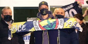 Mesut Özil'in Fenerbahçe için İstanbul'a gelişi dünya basınında yer buldu