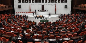 TSK deniz unsurlarının Aden Körfezi'ndeki görev süresi bir yıl daha uzatıldı