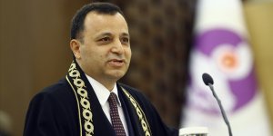 ARSLAN: "Anayasa hükümleri üstün hukuk kurallarıdır"