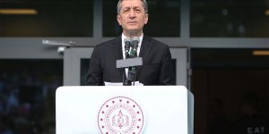 Selçuk: Şubat'ın son haftası öğretmenlerimizin ilk doz aşılarının yapılmasına başlanacak