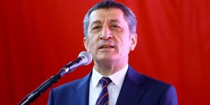Selçuk: Sağlık anlamında riske girmeden okullarımızı peyderpey açma kararlılığımız devam ediyor
