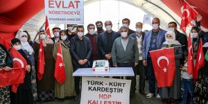 Diyarbakır anneleri Cumhurbaşkanı Erdoğan'ın doğum gününü kutladı