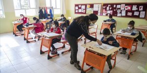 İlkokullar, 8 ve 12. sınıflarda yüz yüze eğitim başlıyor