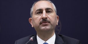 Adalet Bakanı Gül: Alçak bir terör saldırısıyla şehit düşen Cumhuriyet Savcımız Kiraz'ı saygıyla anıyorum