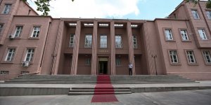 "Anayasal ve yasal yetkiye dayanmayan ve milletin iradesini hedef alan hiçbir güç ve oluşum kabul edilemez"