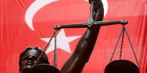 Bazı emekli amirallerin açıklamasına ilişkin yurt genelinde suç duyurularında bulunuldu