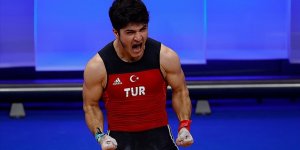 Milli halterci Muhammed Furkan Özbek Avrupa şampiyonu oldu!