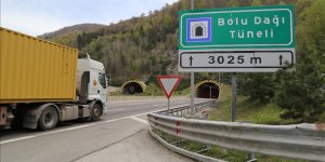 Bolu Dağı Tüneli'nden "tam kapanma" öncesi 2 günde 100 binden fazla araç geçti