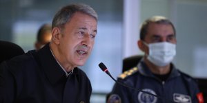 Milli Savunma Bakanı Akar Kartal Yuvasında..
