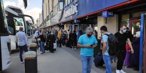 'Kademeli normalleşme'nin ilk gününde otogar ve havalimanlarında hareketlilik yaşanıyor