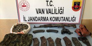 Van'da PKK'lı teröristlere yönelik operasyonda silah ve mühimmat ele geçirildi