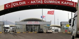 Ardahan'dan Gürcistan'a açılan sınır kapılarında 1 Haziran'dan itibaren siviller giriş çıkış yapabilecek