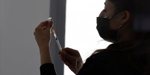 Kovid-19'la mücadele kapsamında uygulanan aşı miktarı 28 milyon 761 bin 447 oldu
