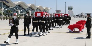 Hatay'da 3 şehit askerin cenazesi törenle memleketlerine uğurlandı