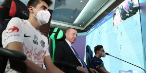 Cumhurbaşkanı Erdoğan: Gençlerimizin çok ilgi duyduğu e-Spor'u desteklemeyi sürdüreceğiz