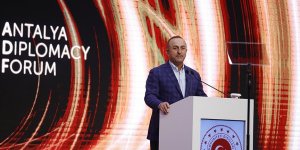 Çavuşoğlu: Yunanistan'ın tahriklerden ve kışkırtıcı adımlardan vazgeçmesi lazım
